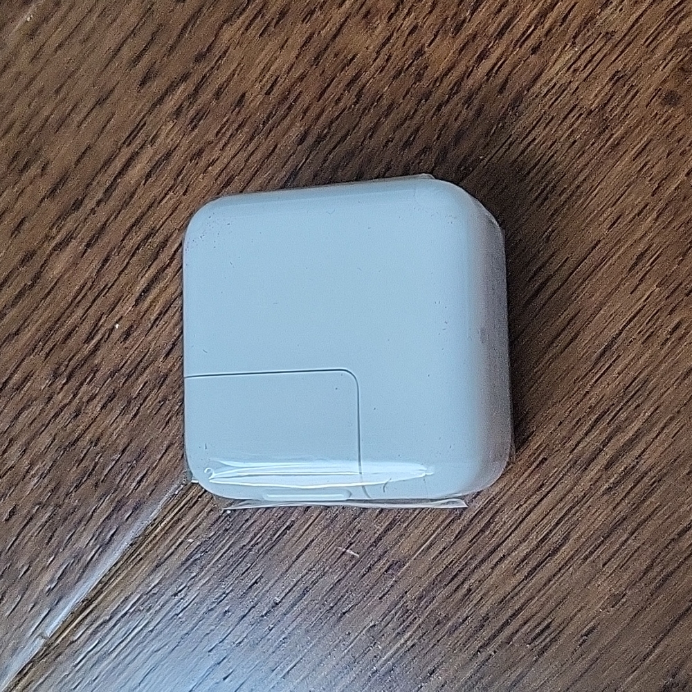 Apple adapter